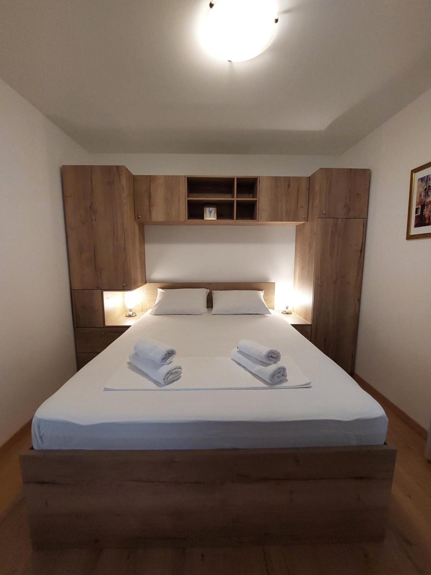 Apartments Spilan มลินี ภายนอก รูปภาพ